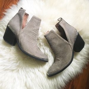 Jeffrey Campbell Free People Hunt The Plains Boot